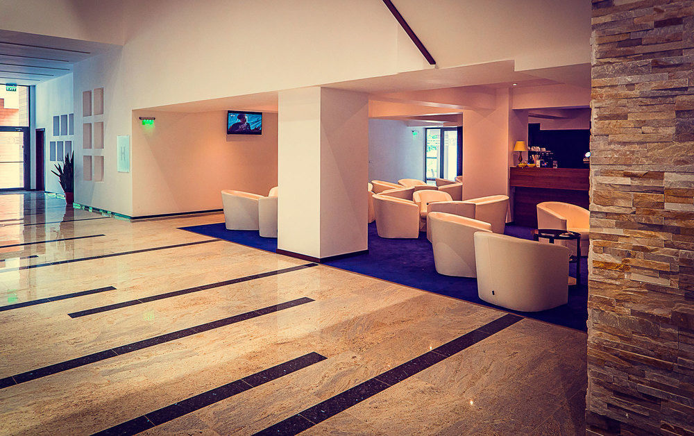 Perla Hotel Slănic-Moldova Екстериор снимка