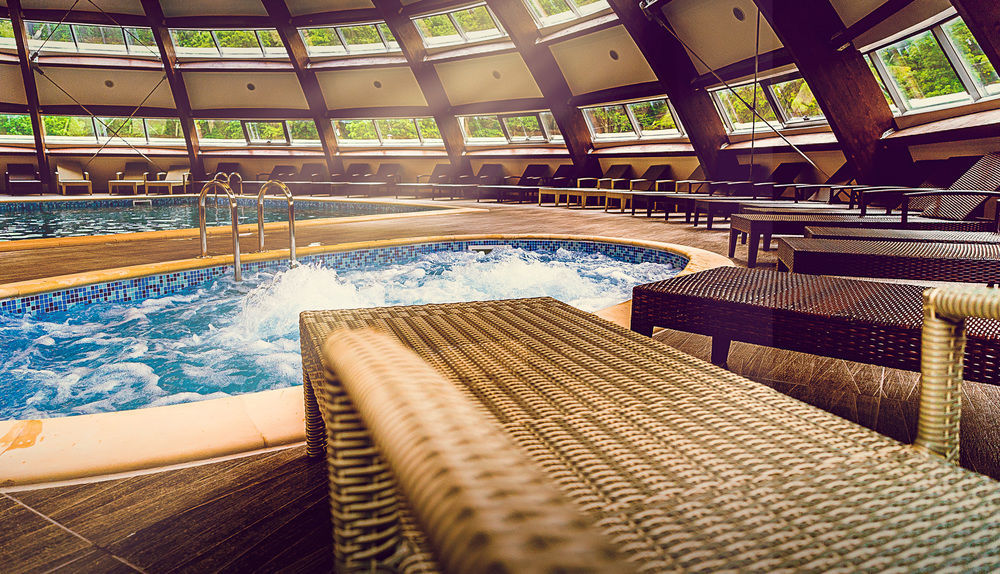 Perla Hotel Slănic-Moldova Екстериор снимка